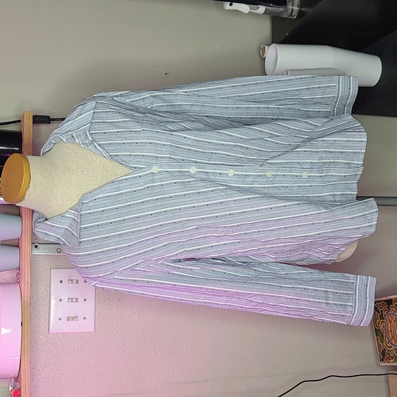 Anne Klein Button Down Top - Picture 2 of 9